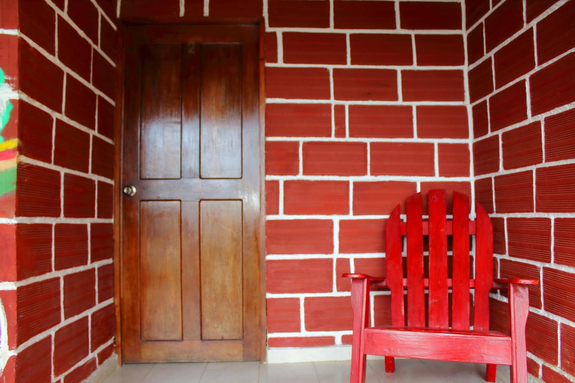 Single Bed Mixed Dormitory Room
